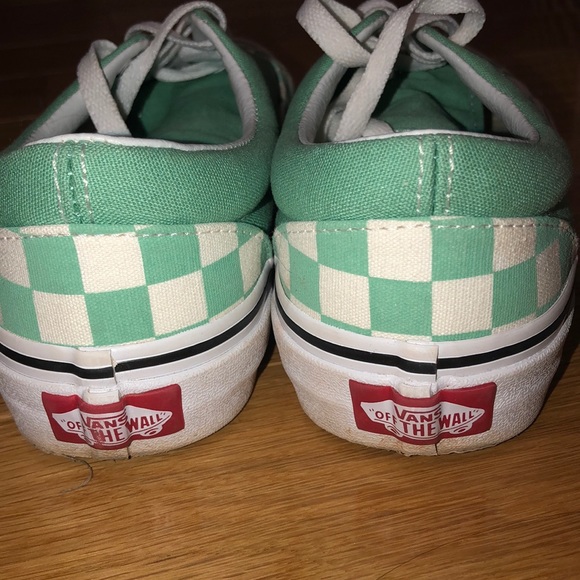 Vans - Picture 3 of 3